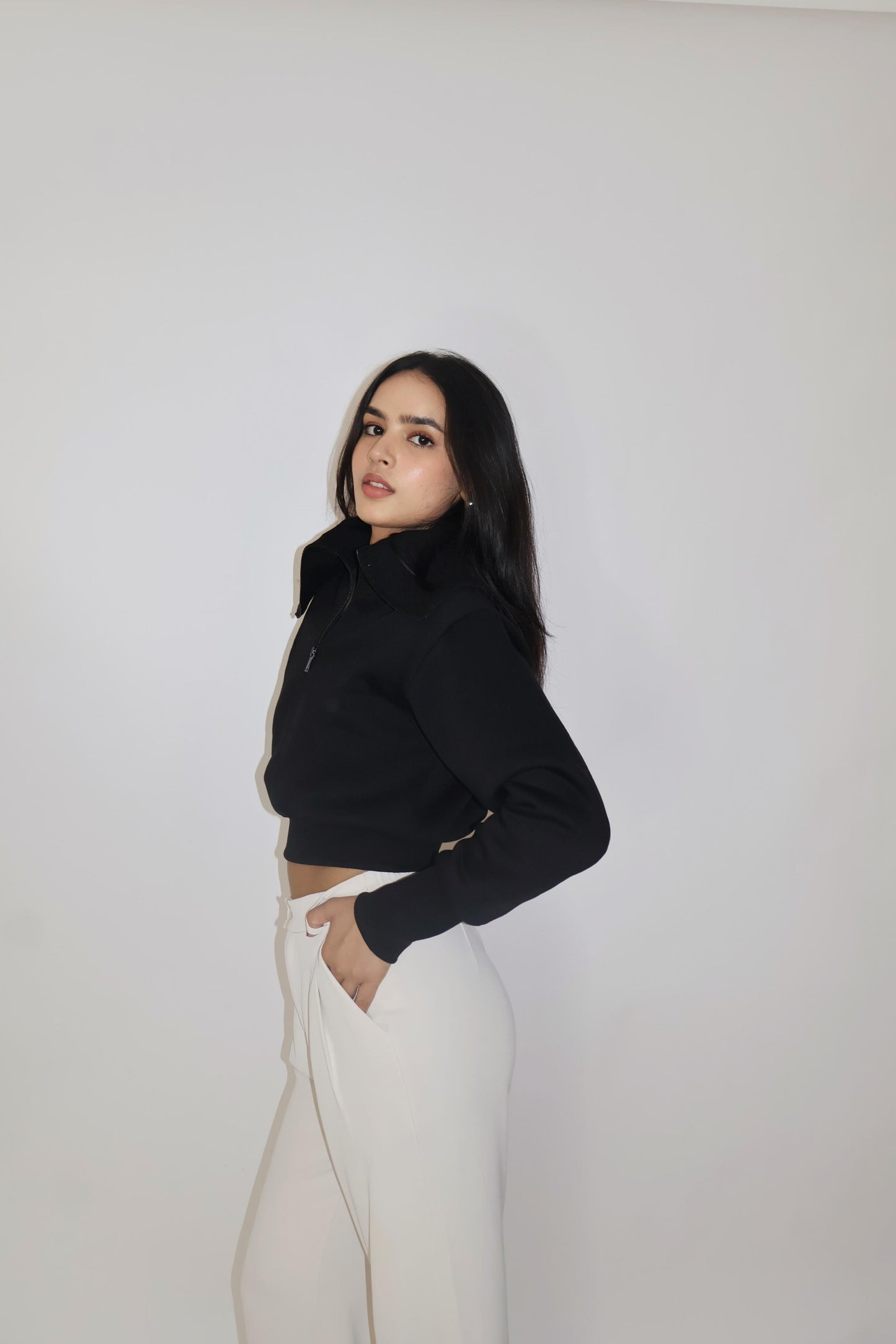 CROPPED ZIPPER (Onyx)
