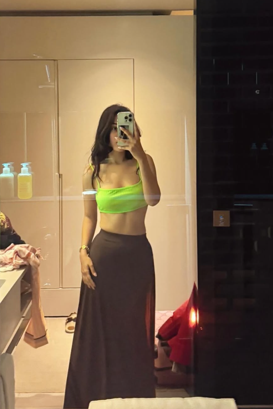 Shivani in cedar skirt coco