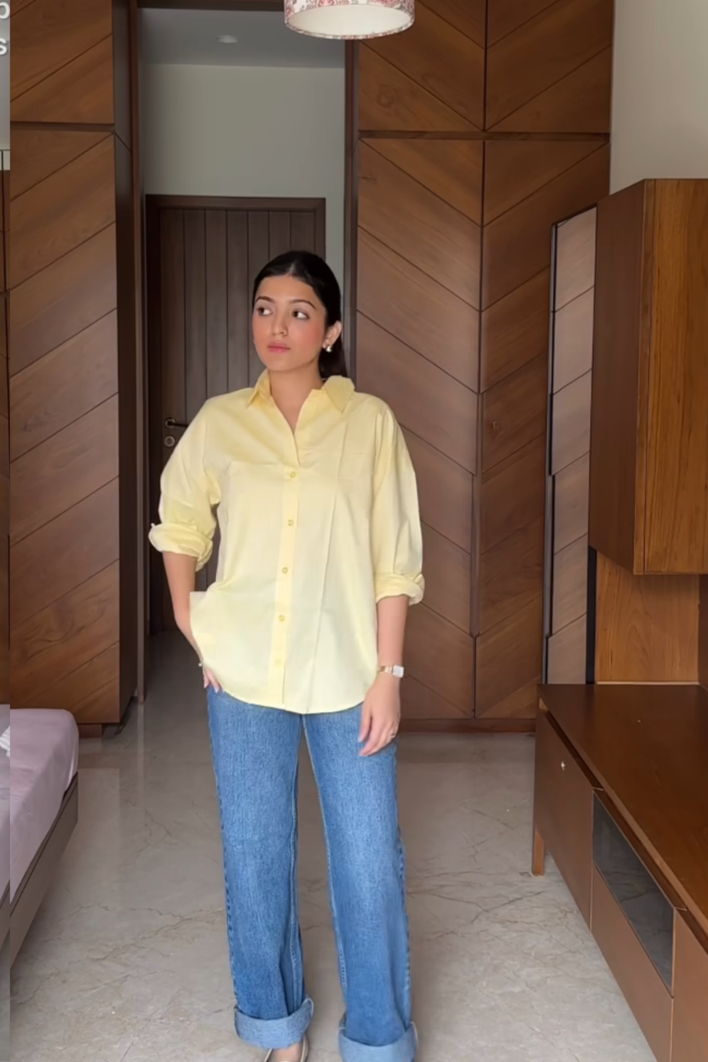 Pushti in breeze yellow