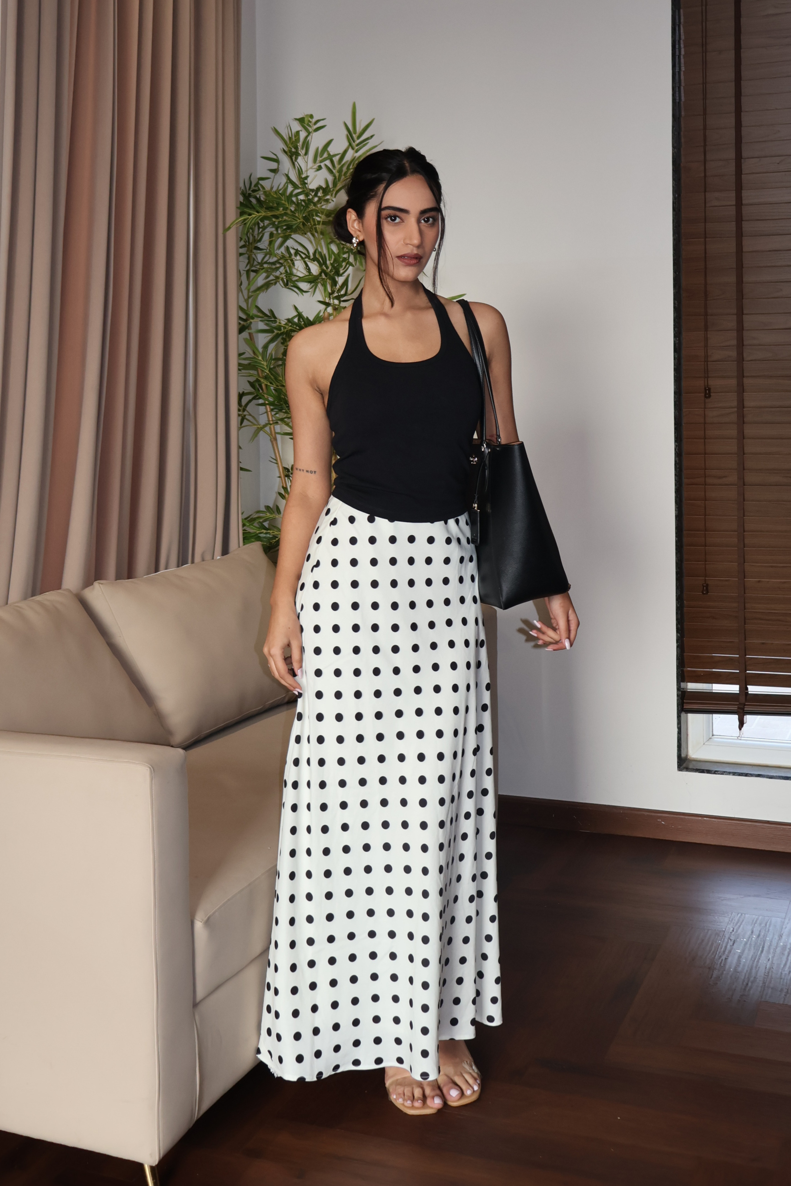 Mansa in Mira Skirt White