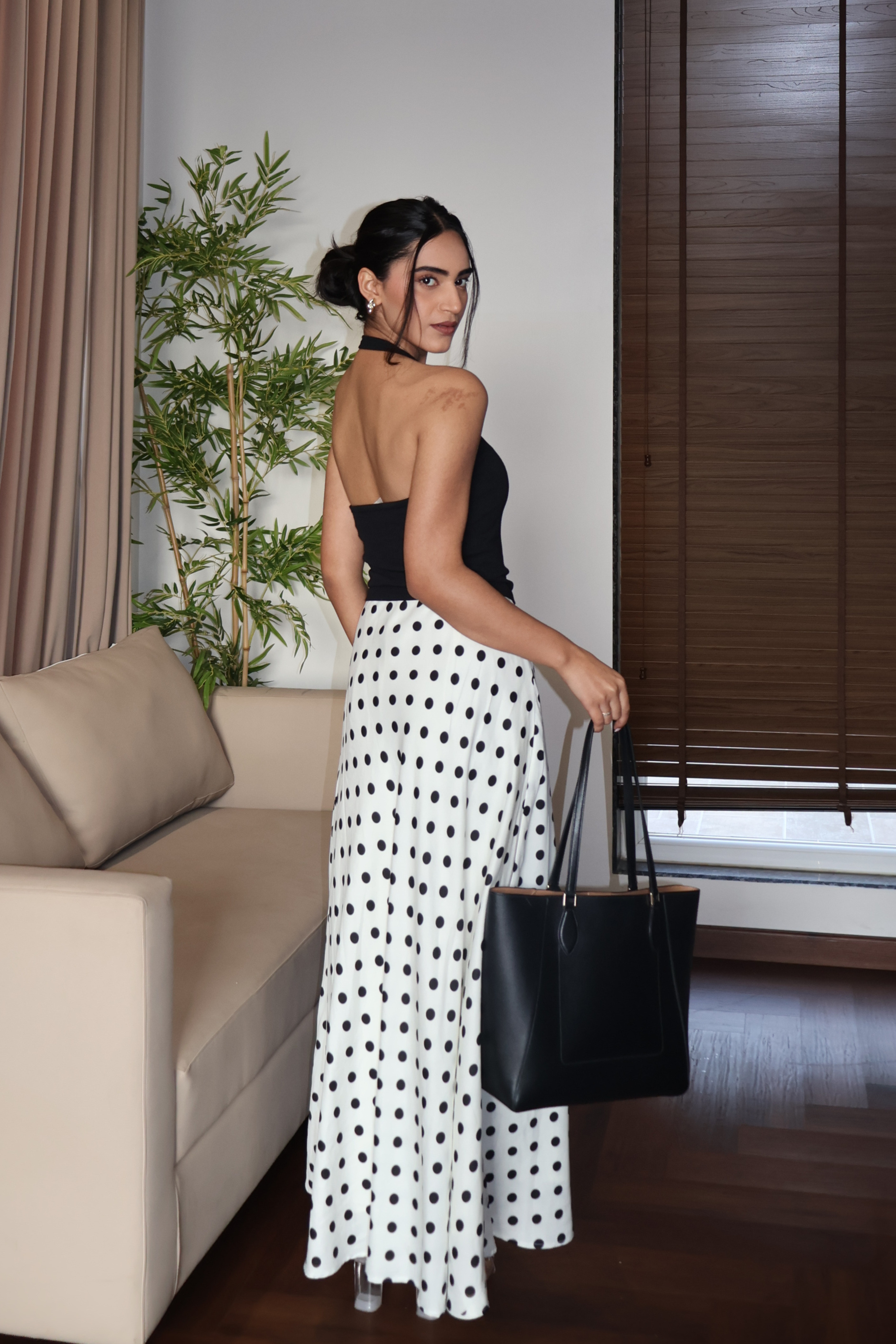 Mansa in Mira Skirt White