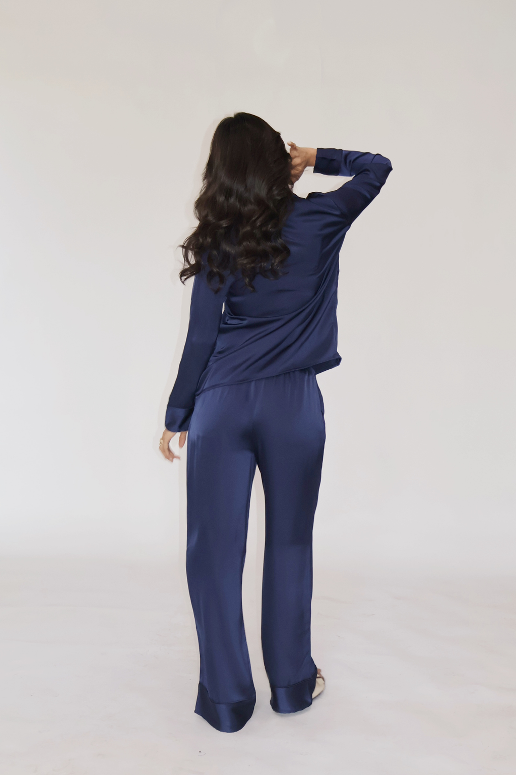 PEARL SILK PJ SET - (Navy)