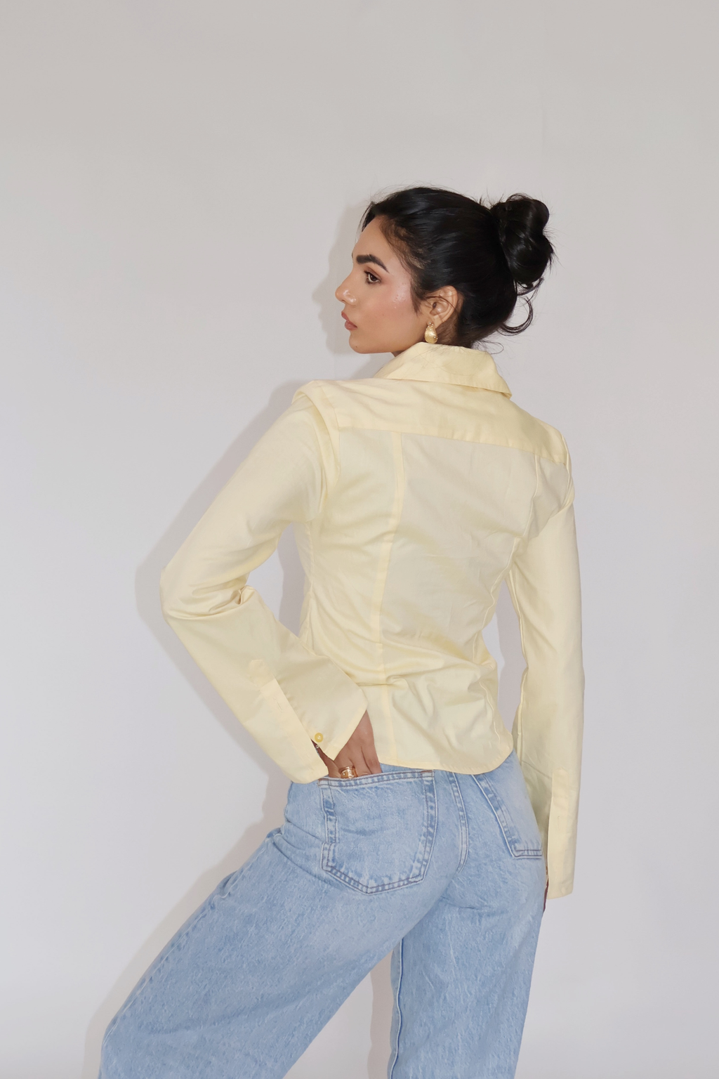 MOON Fitted Shirt – Butter