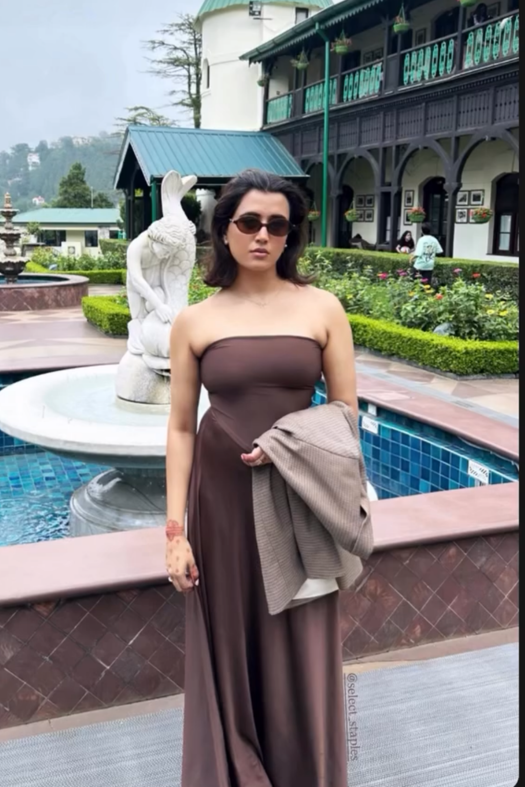 Sheena in Brown Flare Tube Dress - Flow Dress (Coco)