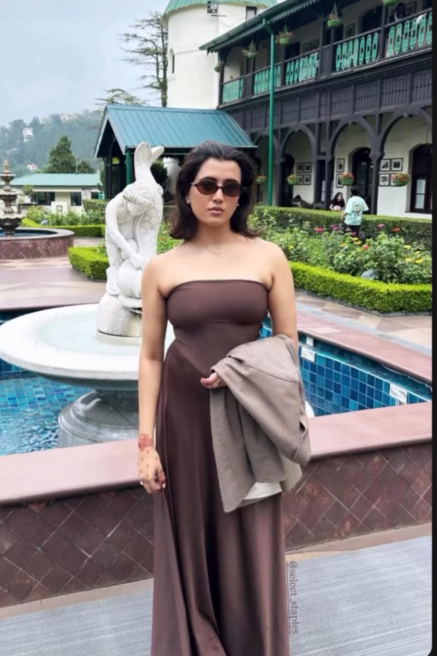 Sheena in Brown Flare Tube Dress - Flow Dress (Coco)