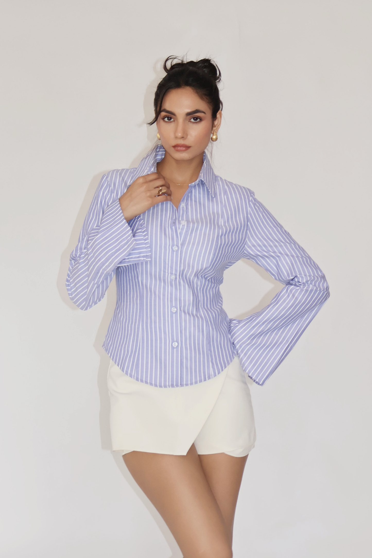 Alvika in Blue Striped Fitted Shirt – IRIS