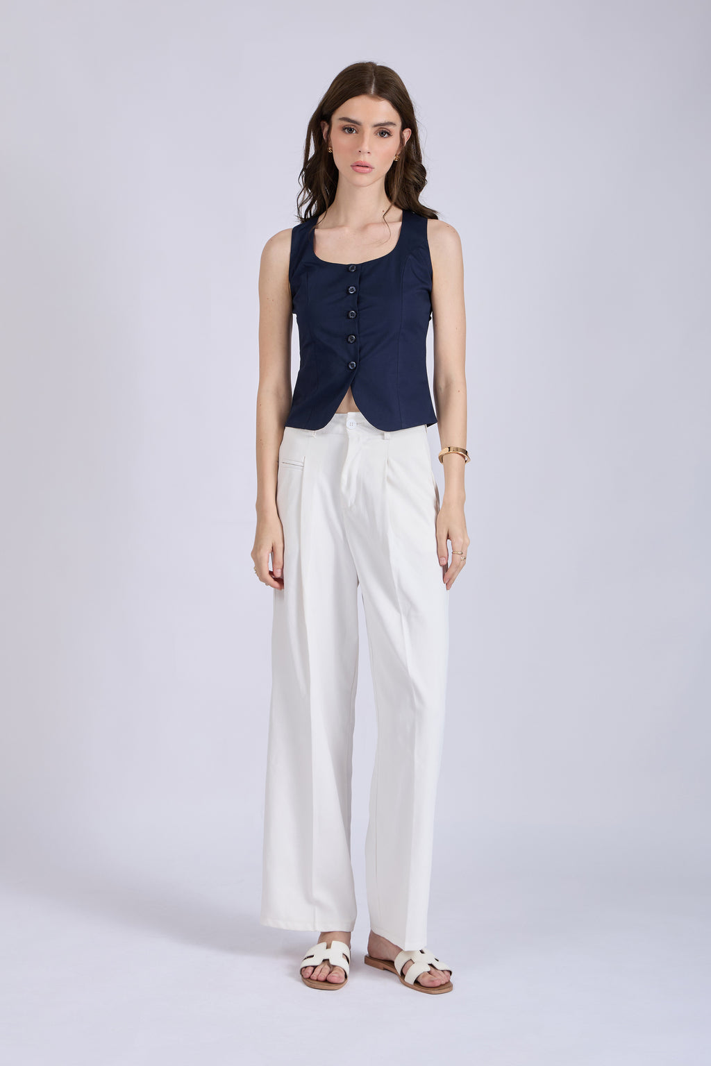Yukta in aster waistcoat navy