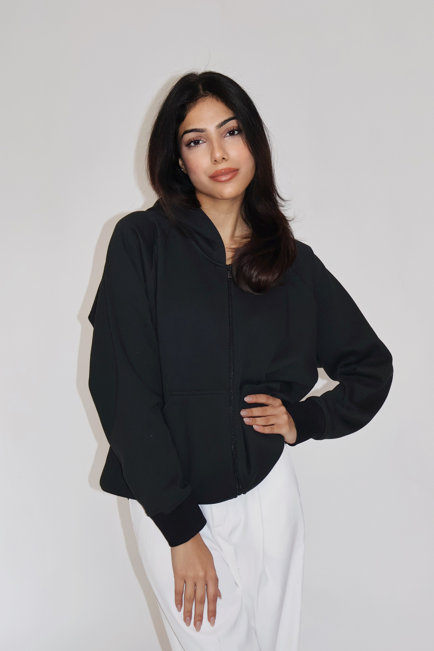 OVERSIZED HOODED ZIPPER (BLACK)