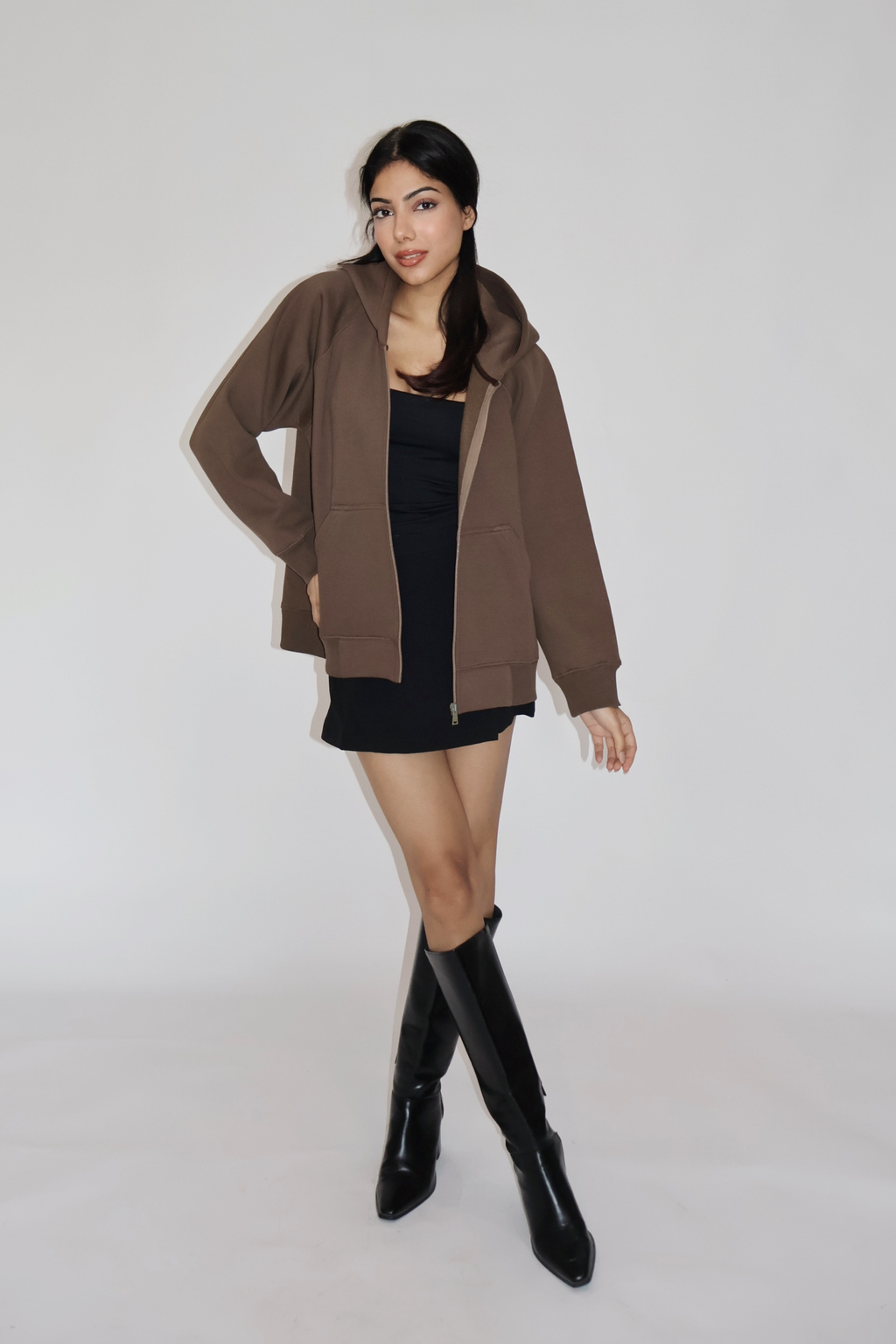 OVERSIZED HOODED ZIPPER (COCO)