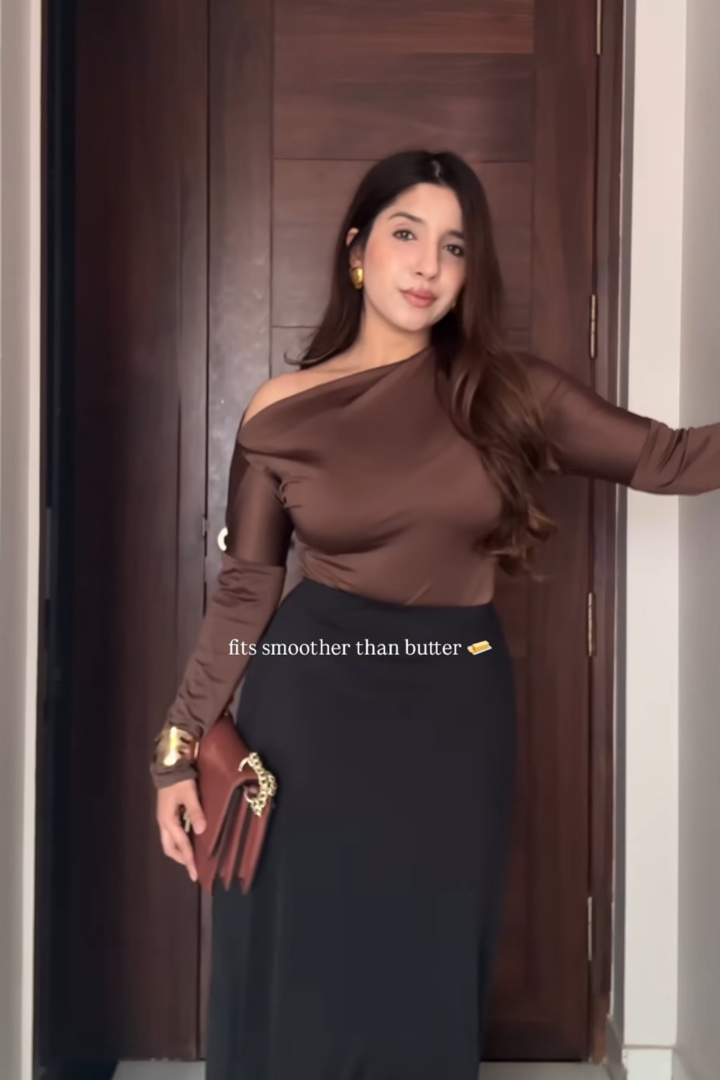 Gurleen in oak top coco