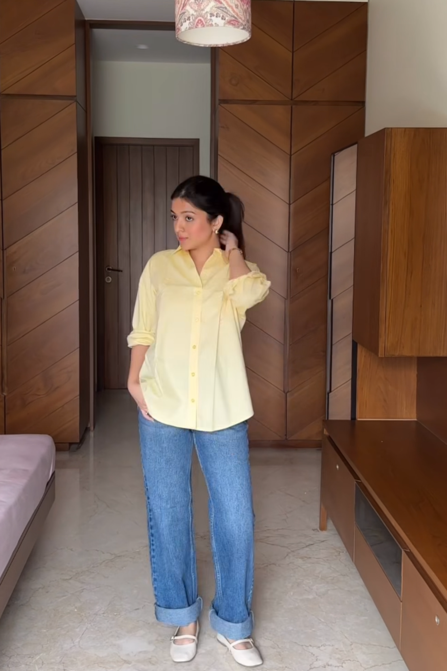 Pushti in breeze yellow