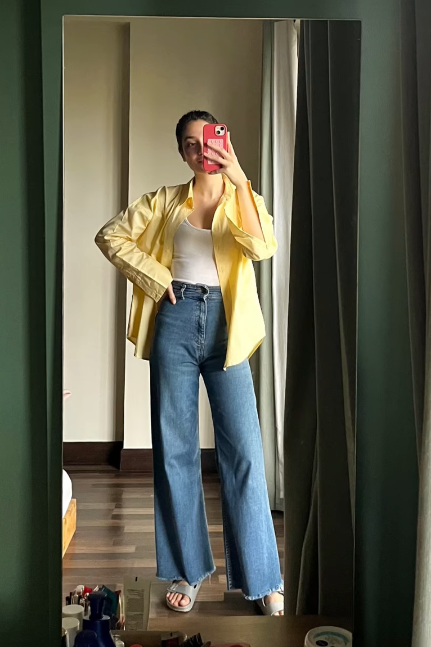 Pushti in breeze yellow