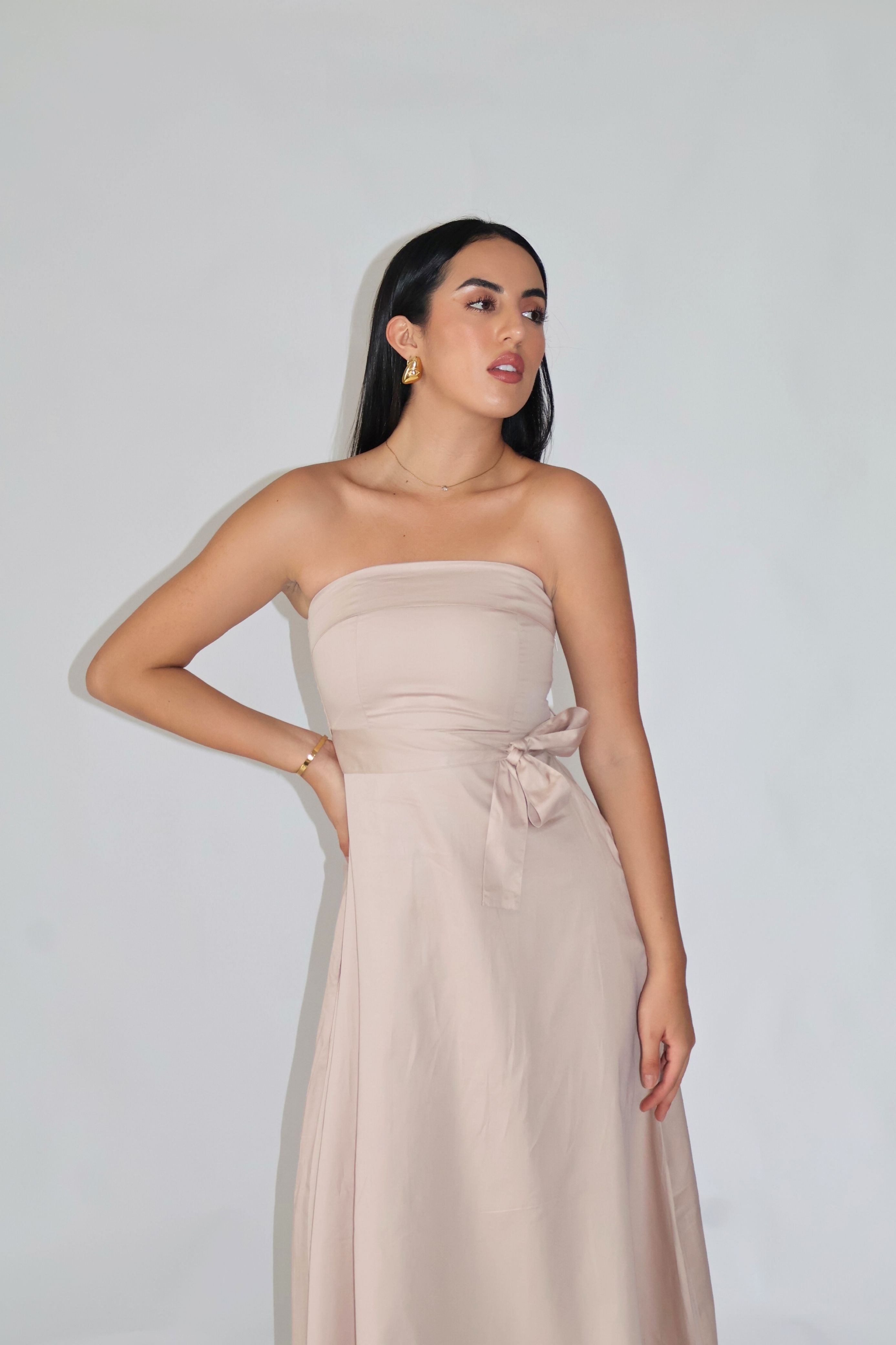 Sand Tube Bow Dress – SIENNA