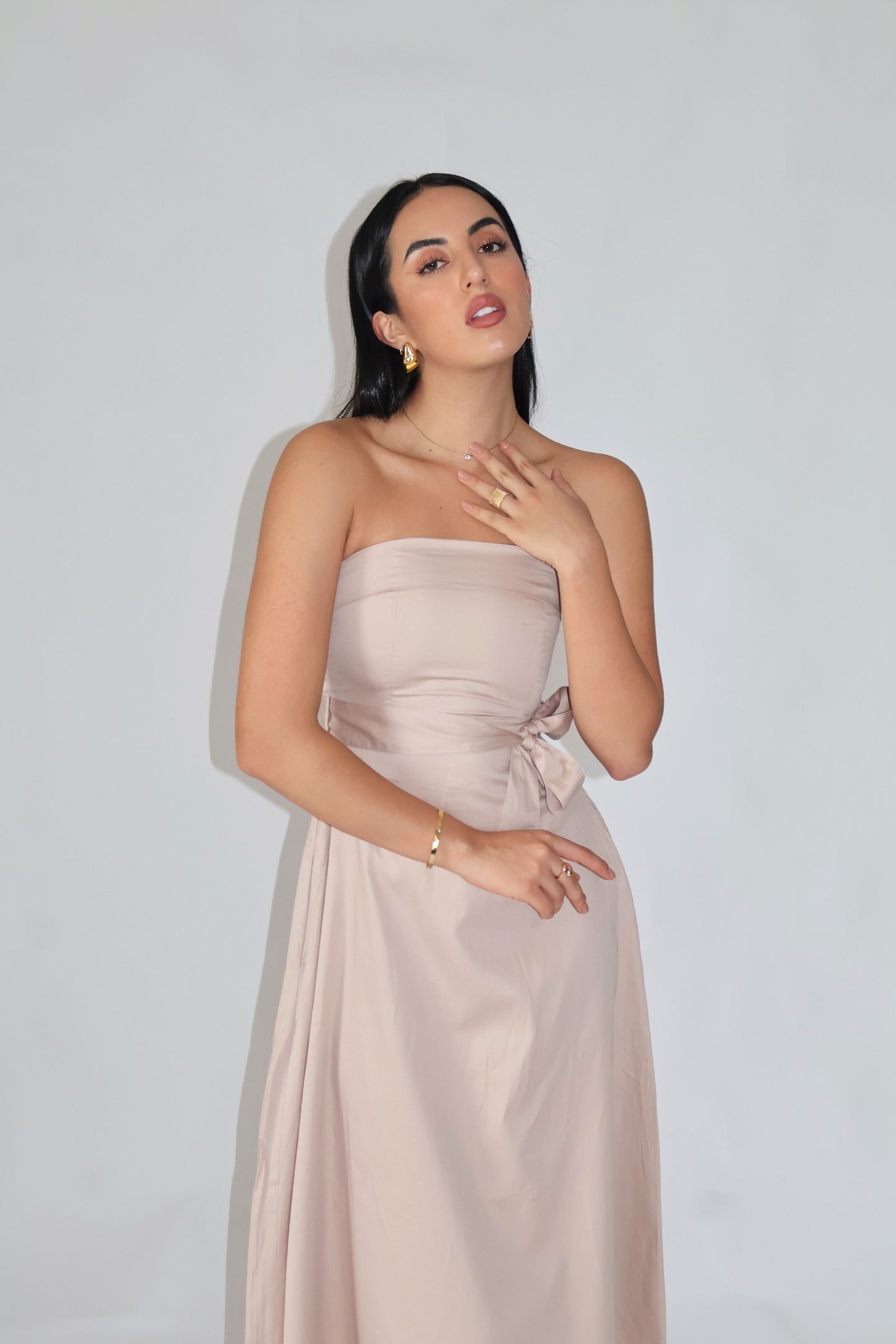Sand Tube Bow Dress – SIENNA